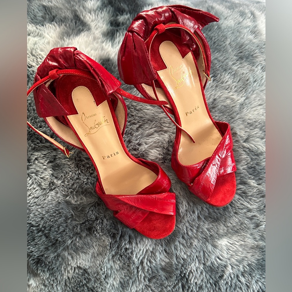 Christian Louboutin eel skin stiletto 37.5